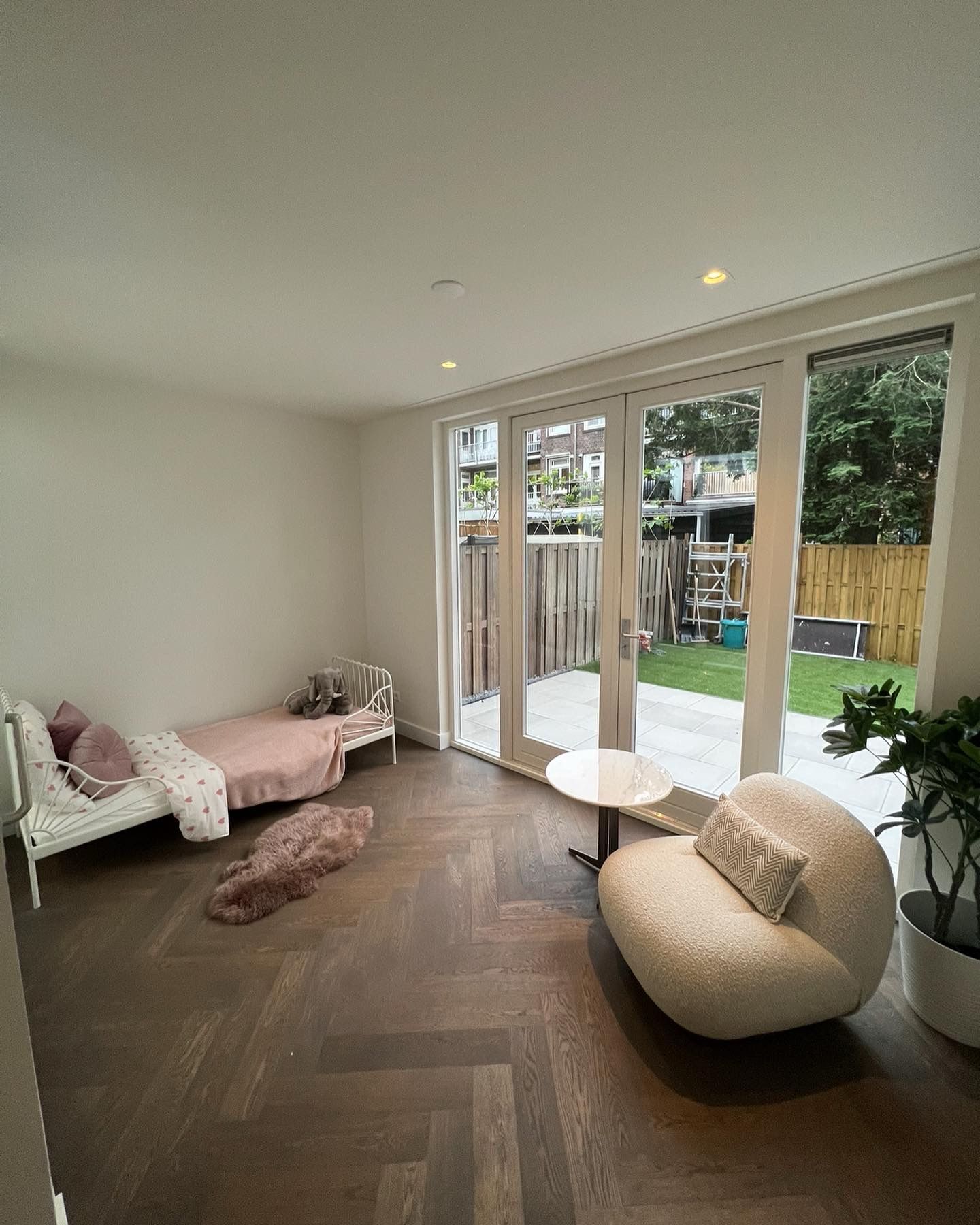 WhatsApp Image 2024-03-08 at 21.37.46 (1)