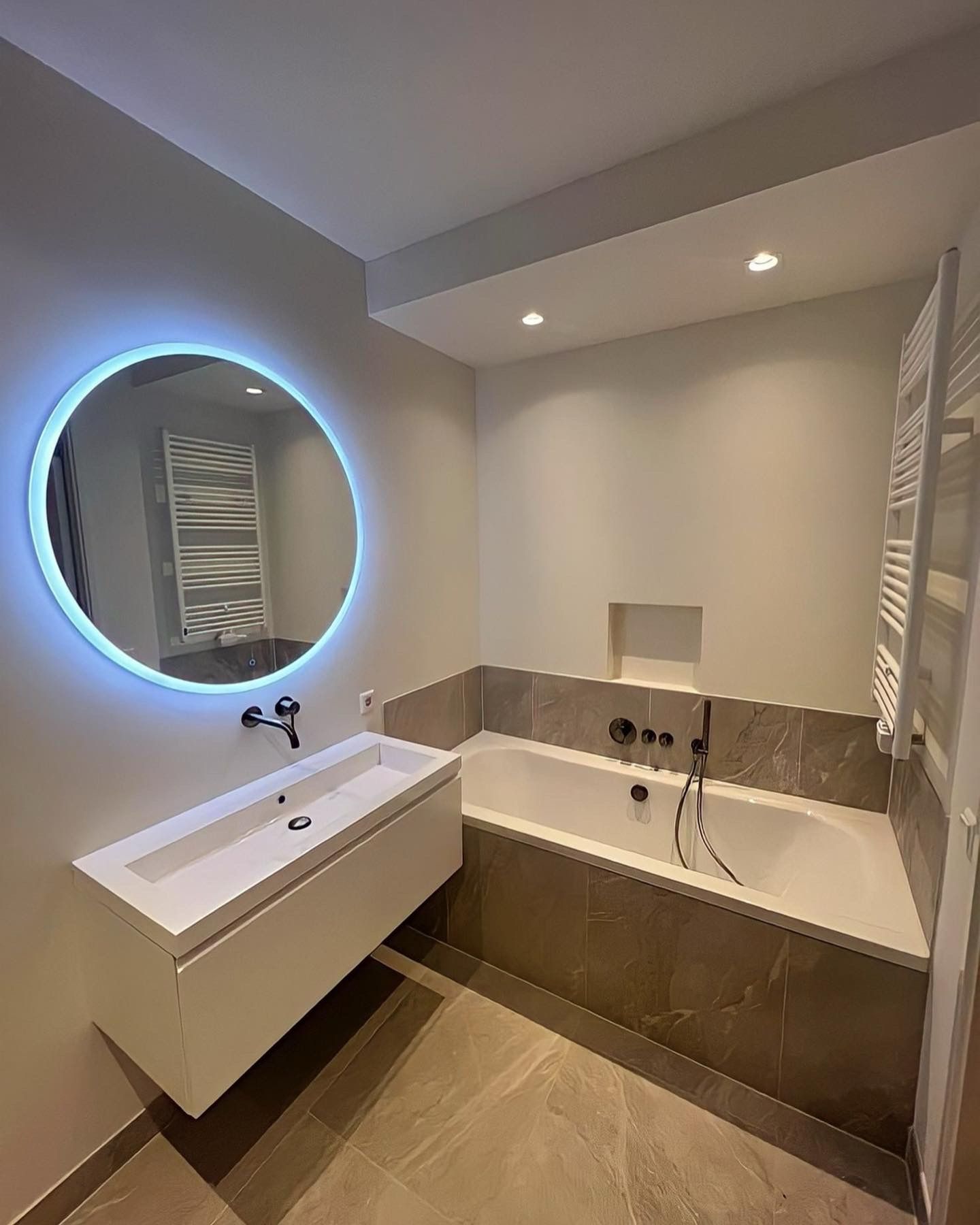 WhatsApp Image 2024-03-08 at 21.37.48